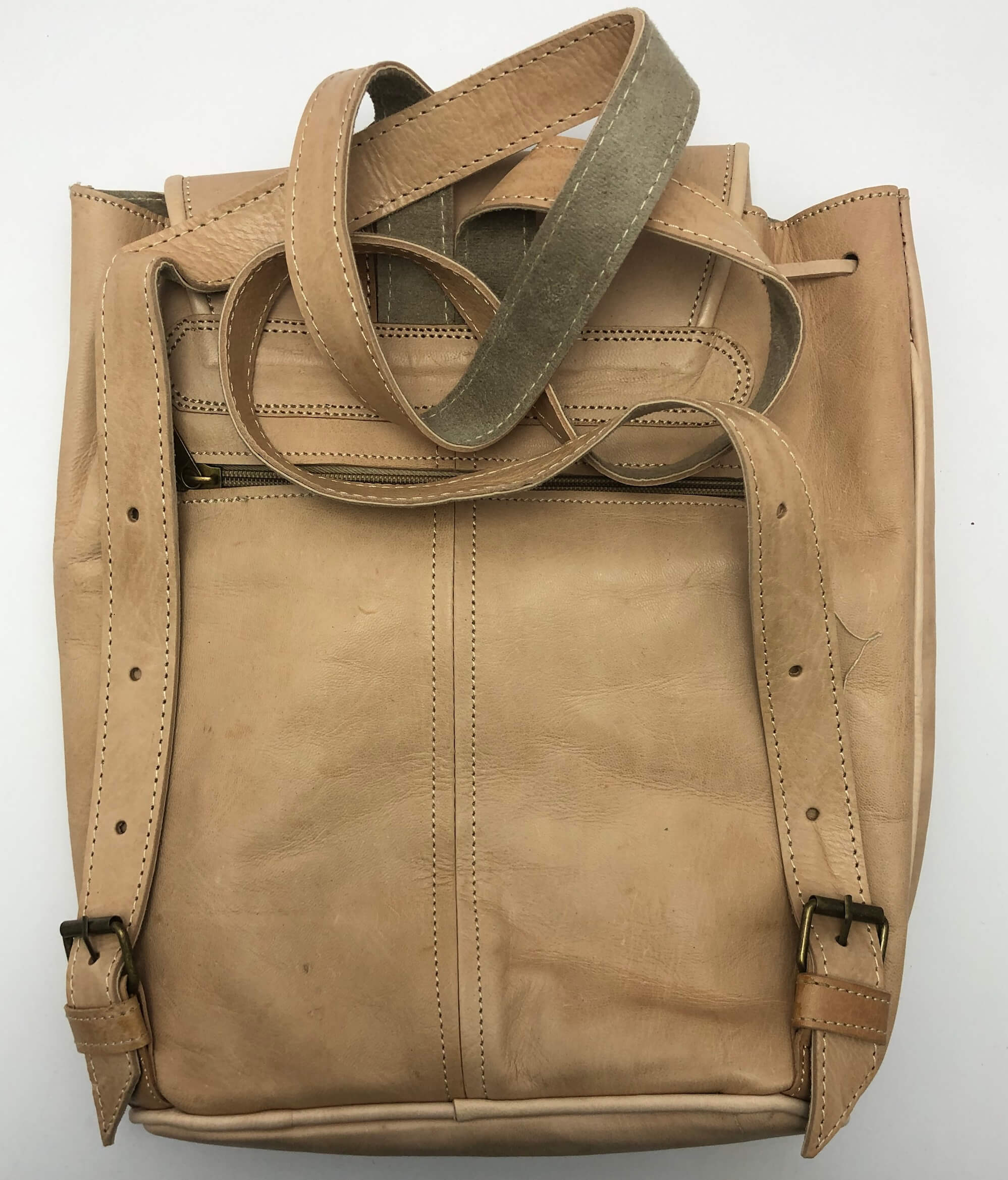 Kožený batoh velbloudí