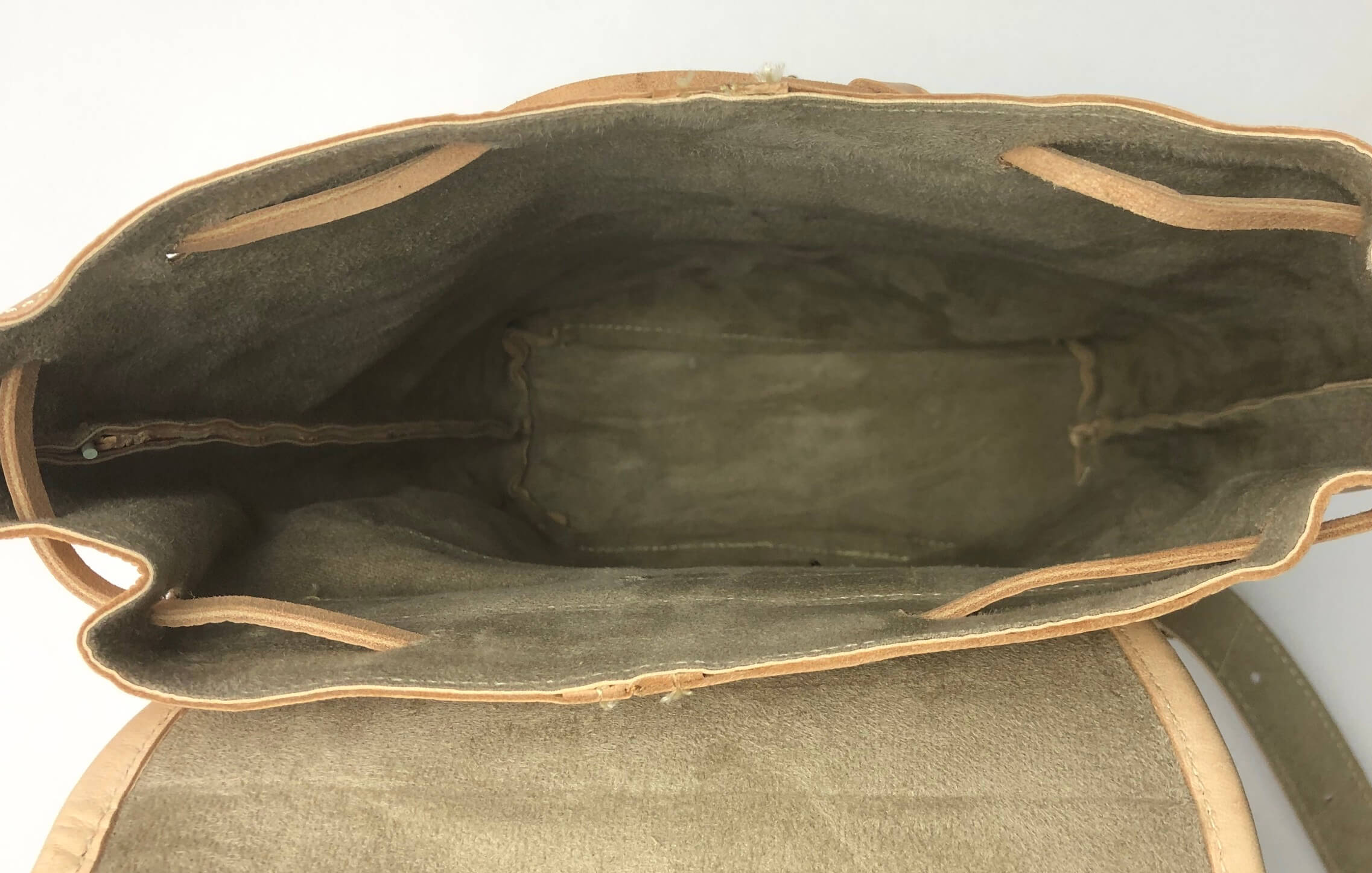 Kožený batoh velbloudí