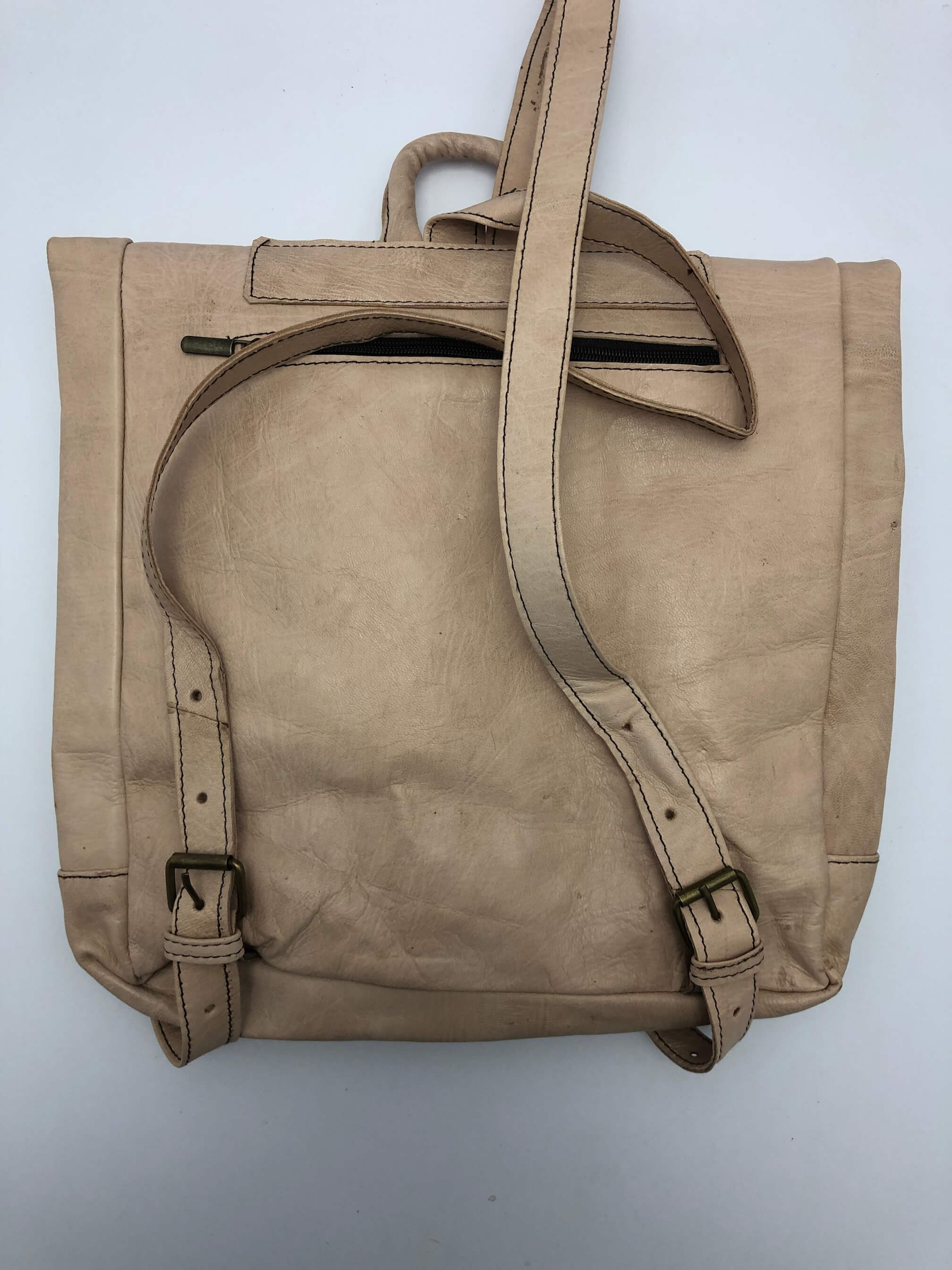 Kožený batoh velbloudí