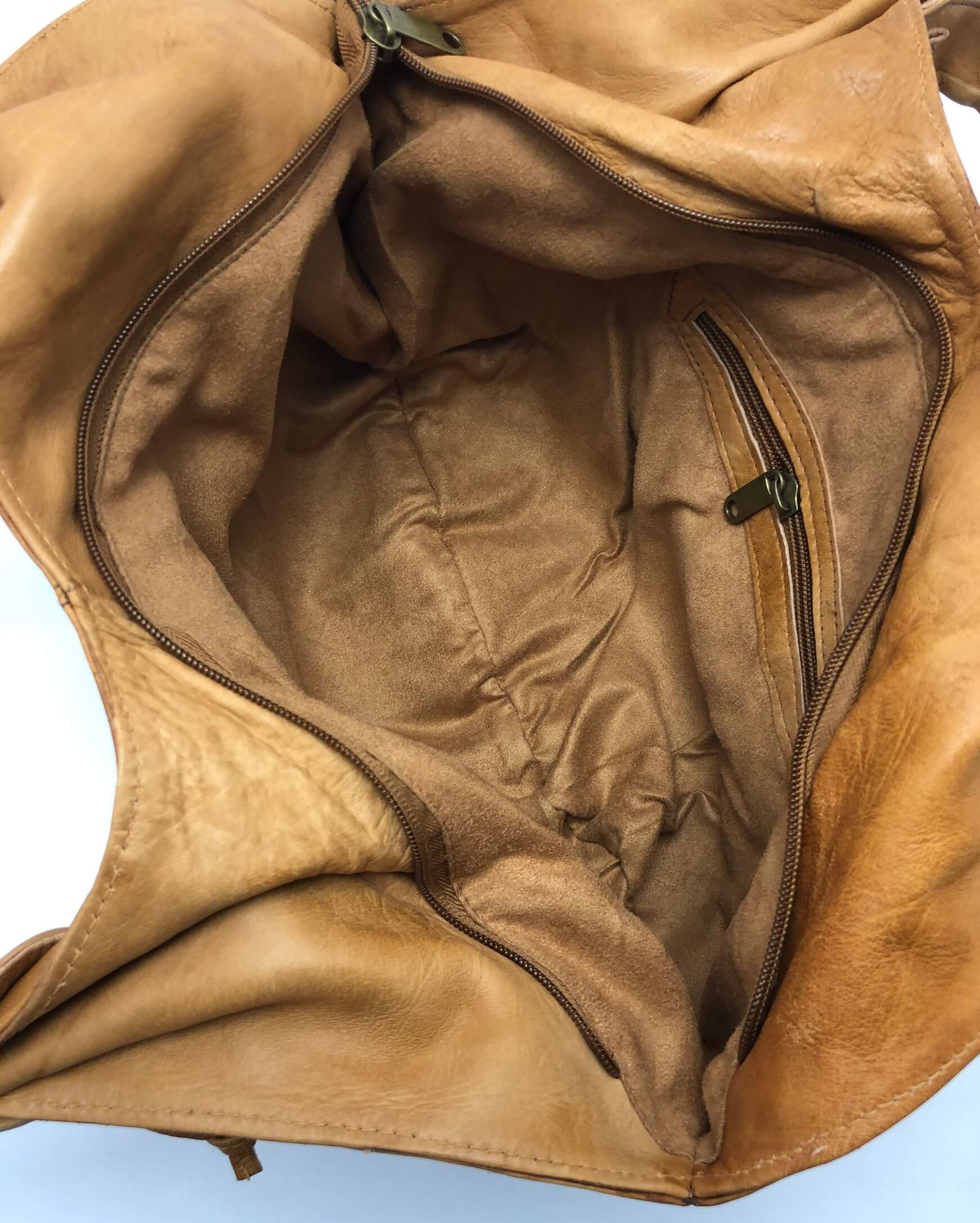 Dámská kožená kabelka ve stylu Hobo přírodní