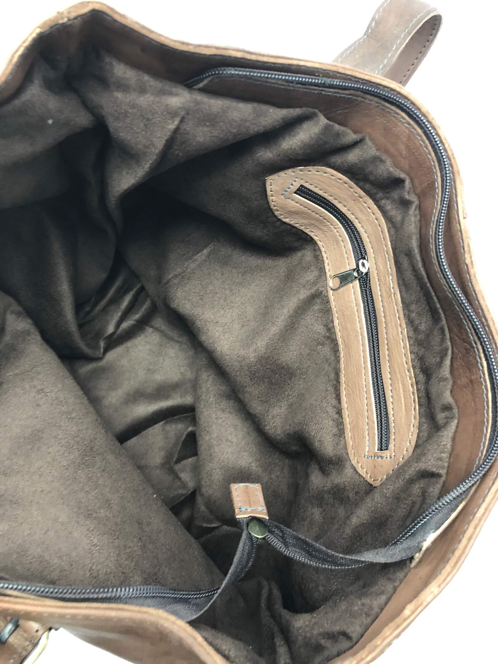 Dámská kožená kabelka přezky hnědá MagBag