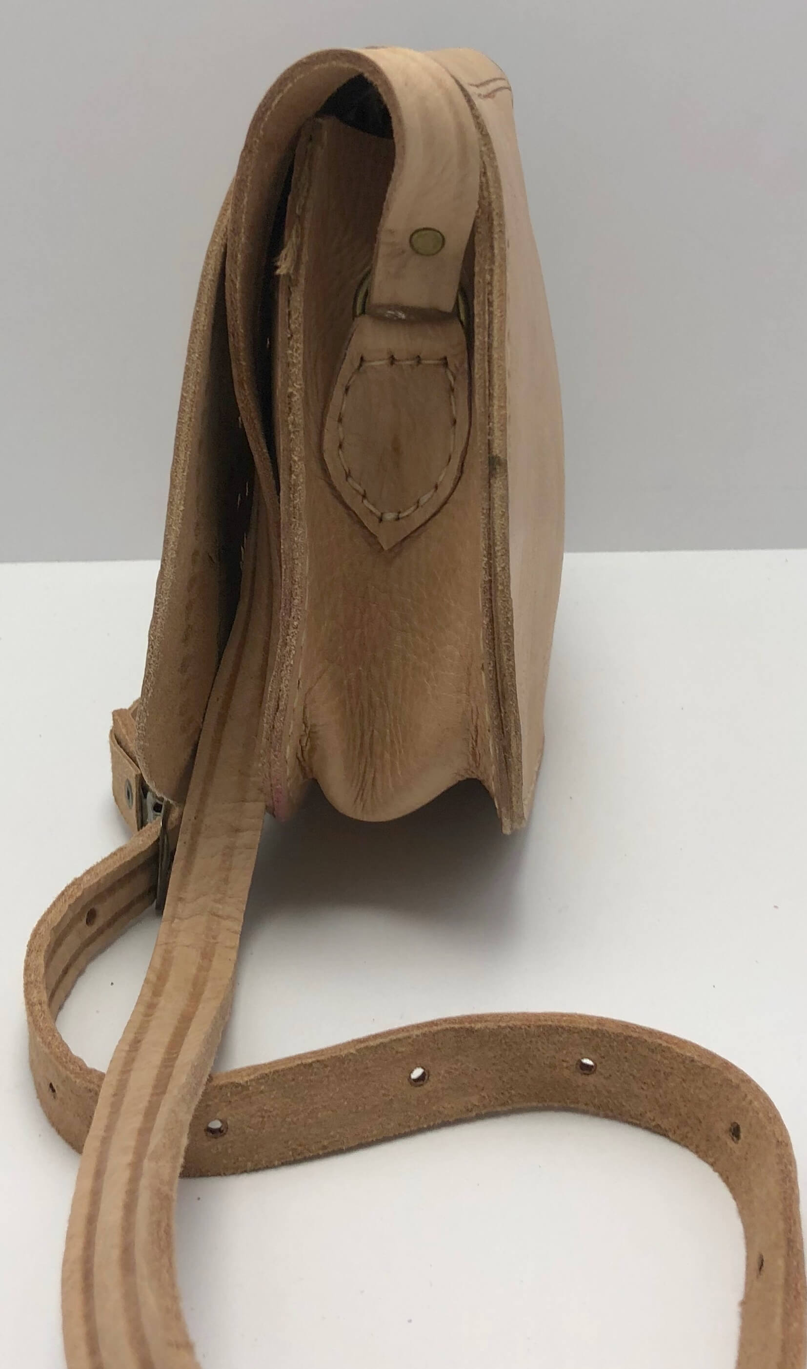 Kožená kabelka velbloudí