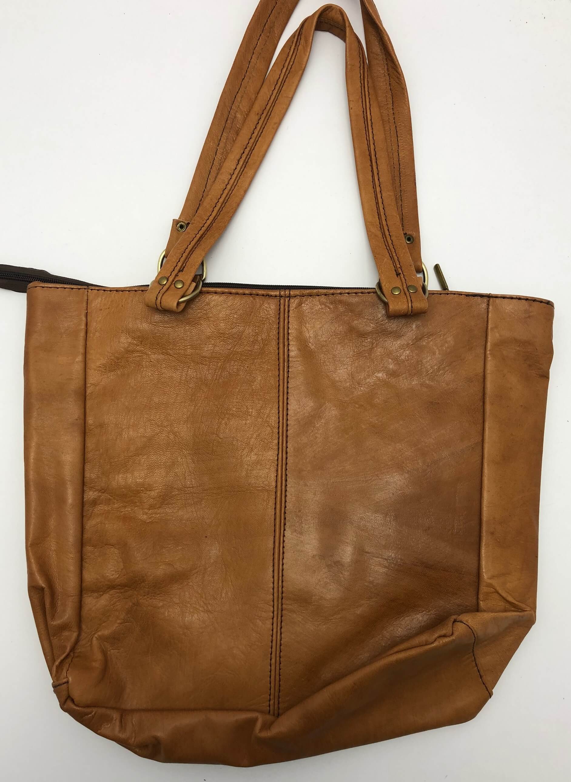 Kožená kabelka béžová s průpletem