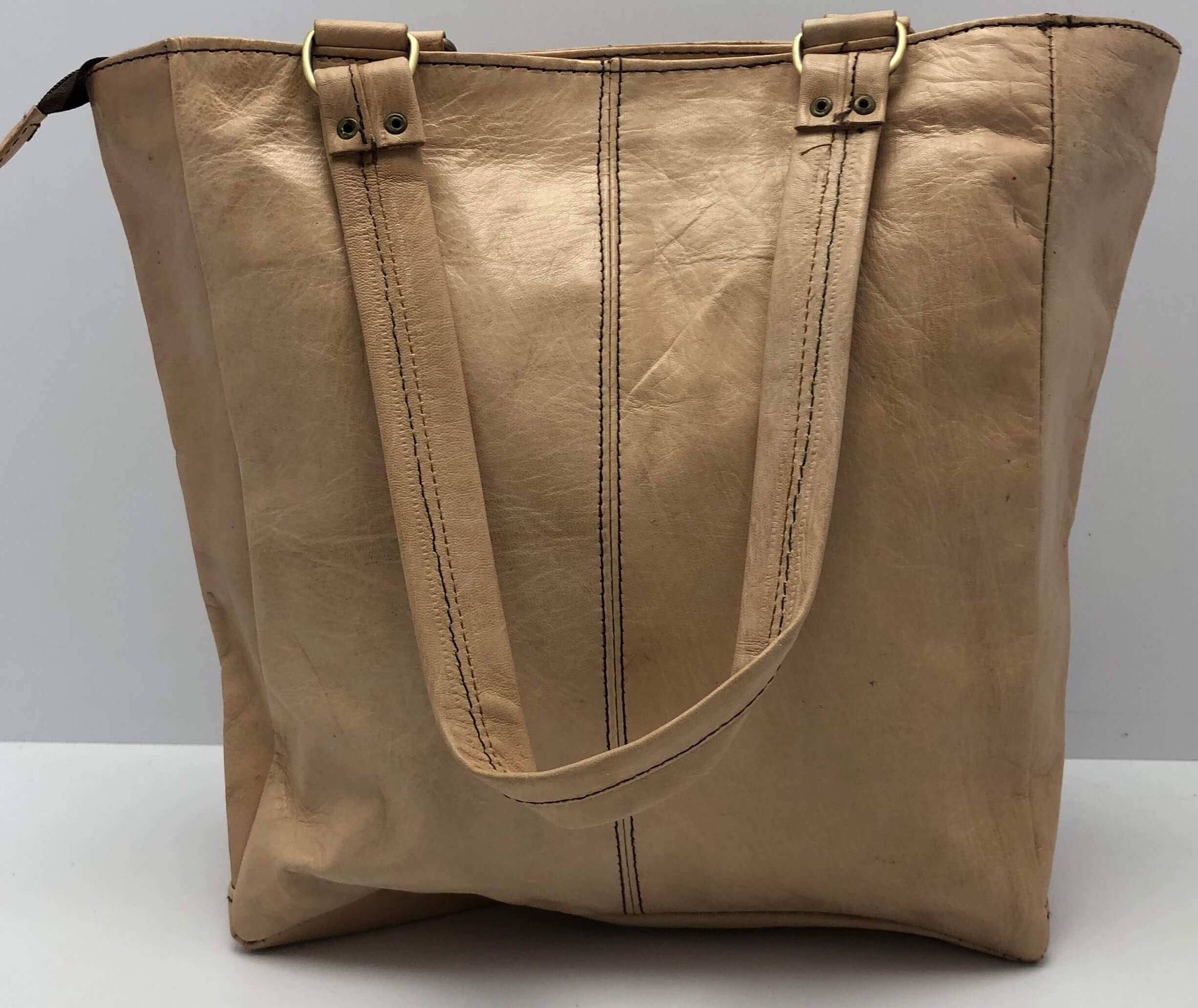 Kožená kabelka velbloudí