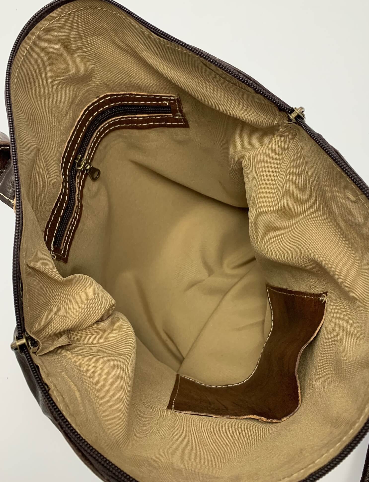 Dámská kožená kabelka s přezkami hnědá MagBag