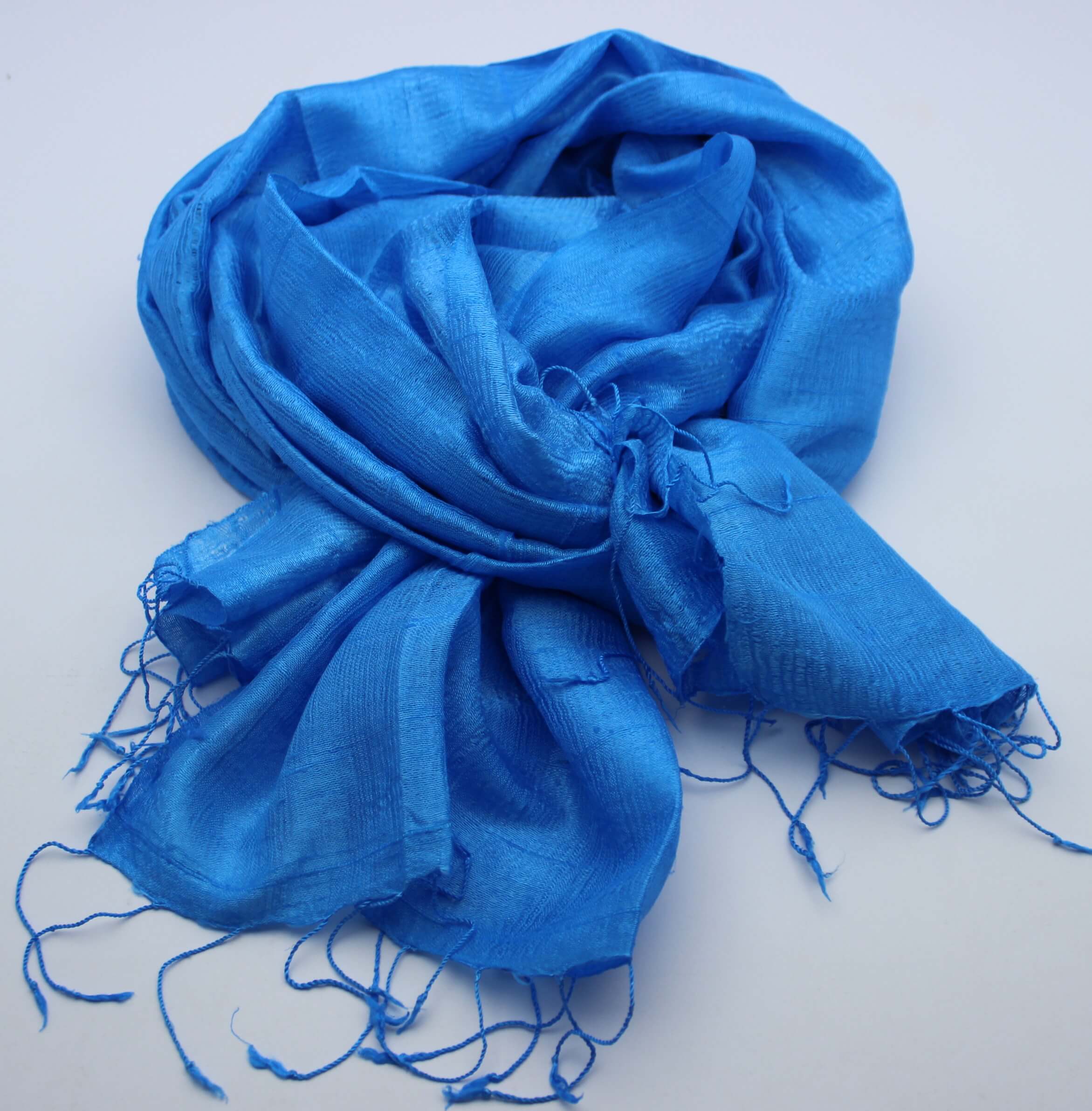 Hedvábný šátek modrý