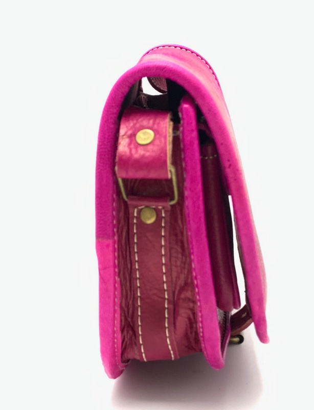 Kožená kabelka lovecká malá fialová