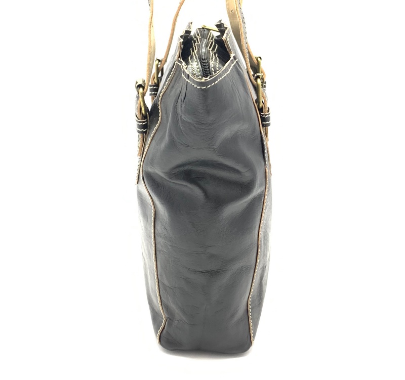 Dámská kožená kabelka s přezkami černá MagBag