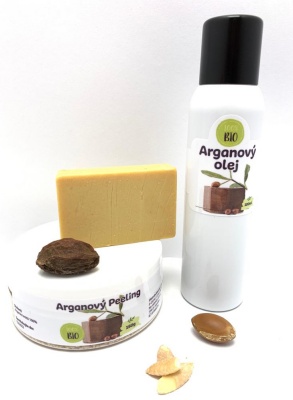 Set arganový olej ve spreji100 ml, arganové mýdlo 80g a arganový peeling 150g