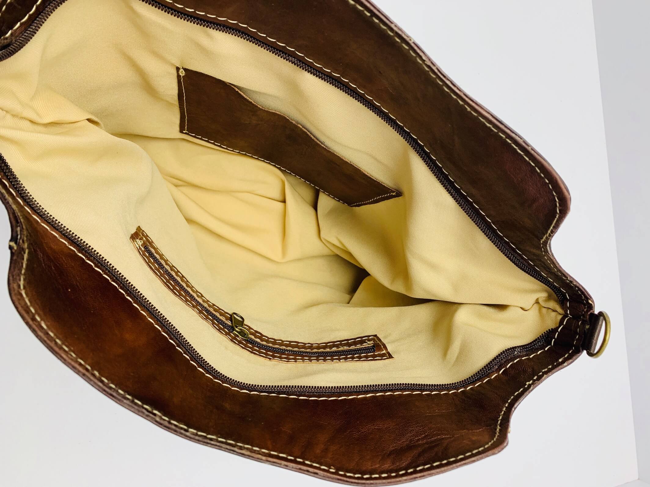 Dámská kožená kabelka s kapsami hnědá MagBag