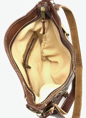 Dámská kožená kabelka s ozdobným páskem hnědá 