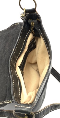 Dámská kožená kabelka půlkruh velký černá