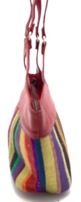 Dámská kožená kabelka se sátkem pruhovaná červená