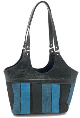 Dámská kožená kabelka se sátkem pruhovaná černo-tyrkysová