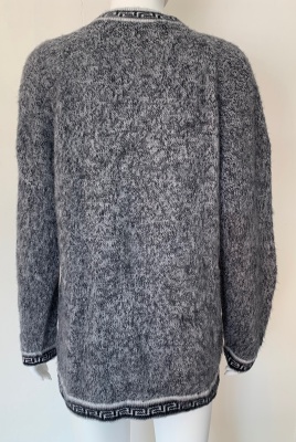 Dámský svetr z alpaky šedý s ozdobným lemem