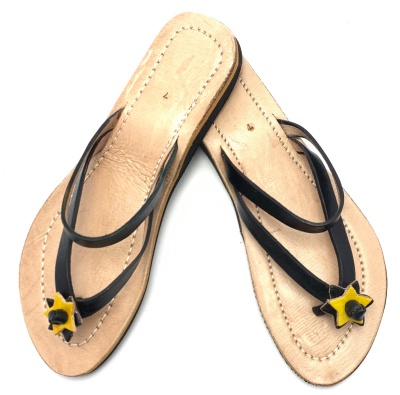 Dámské kožené pantofle s hvězdičkou černé 