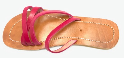 Dámské kožené pantofle páskové červené MagBag