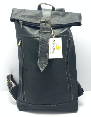 Kožený batoh široký pásek střední černý