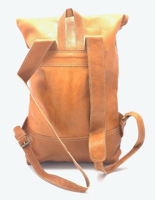 Kožený batoh úzký pásek střední přírodní